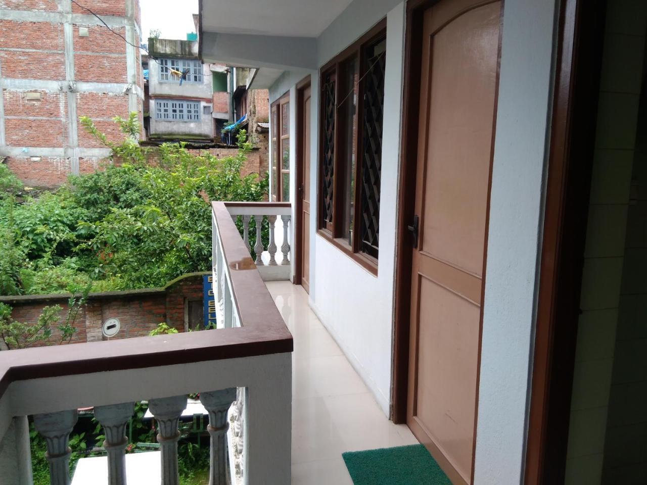 Big Bell Guest House Μπακταπούρ Εξωτερικό φωτογραφία